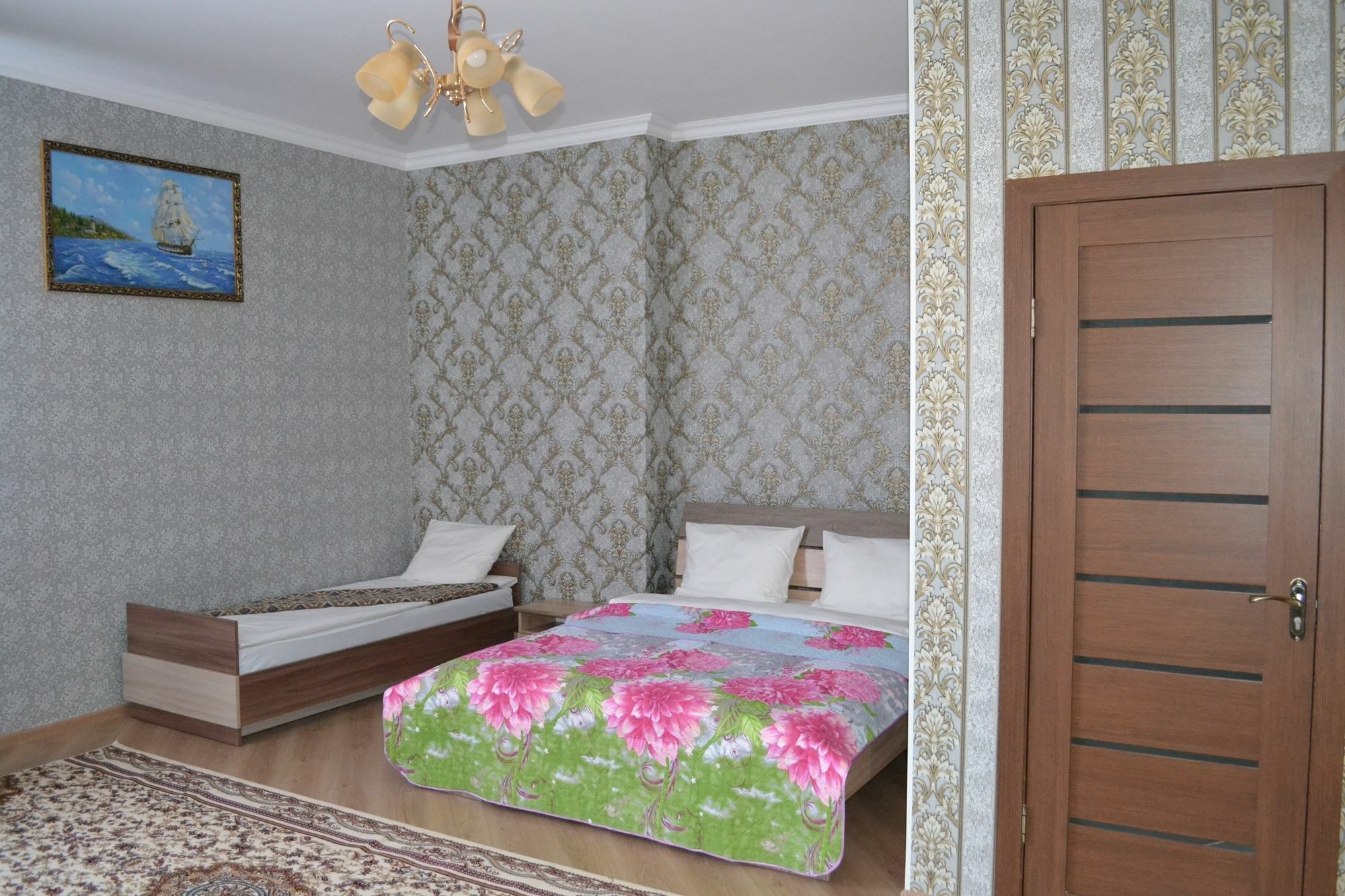 Hotel Alash Astaná Exterior foto